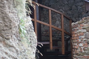 Czorsztyn%2C+zamek+w+Pieninach+nad+Dunajcem. #Czorsztyn