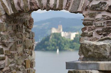 Czorsztyn%2C+zamek+w+Pieninach+nad+Dunajcem. #Czorsztyn