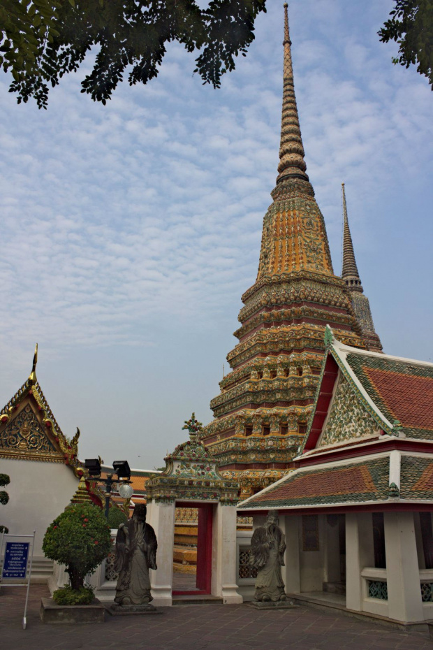Wat Pho - swiatynia odpoczywajacego Buddy #azja #podróże #tajlandia #buddyzm #budda #WatPho