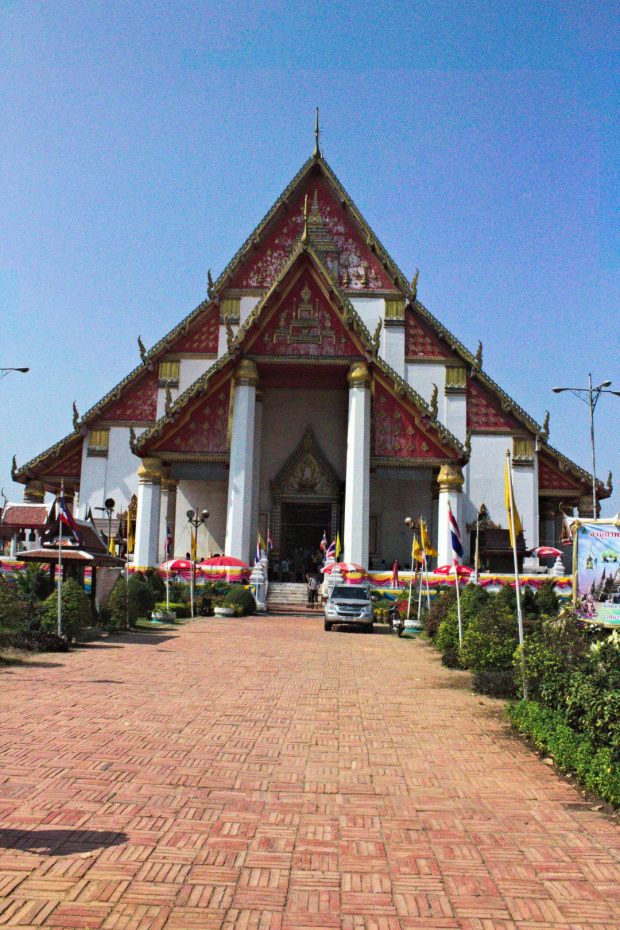 Świątynia Wat Mongkol Bophit w miejscowości Ayutthaya #tajlandia #azja #budda #buddyzm #ayutthaya