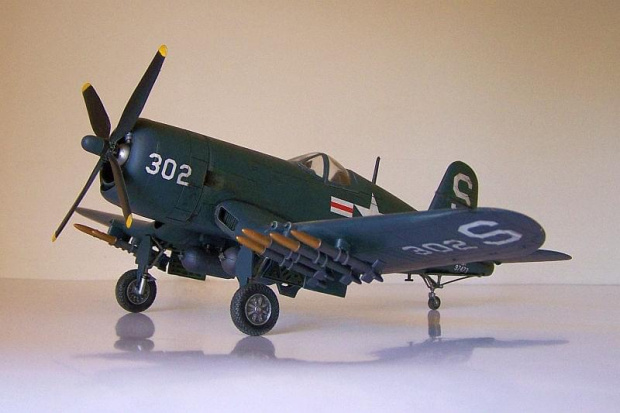 F4U-4B Corsair