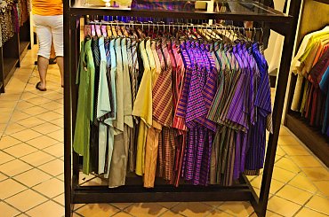 W fabryce jedwabiu - gotowe produkty #tajlandia #azja #ChaingMai #jedwab