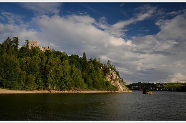 Czas na zdjęcia urlopu. Nie wiem od czego zacząć, to an początek moja baza wypadowa -Czorsztyn ... #Czorsztyn #Zamek #jezioro