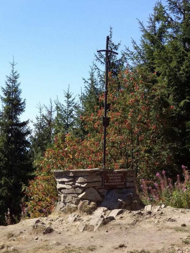 Krzyż papieski na Lubaniu #góry #beskidy #gorce #lubań