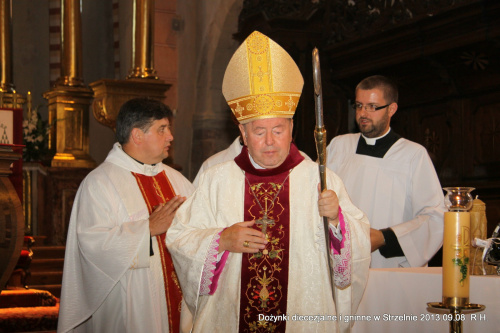 Dożynki diecezjalne i gminne w Strzelnie 2013