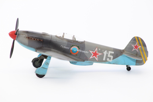 Yak-3 tombie01