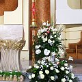 wystrój na I Komunię Św. w moim kościele ... #bukiety #Kędzierzyn #kwiaty