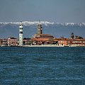 Dopływam do wyspy Murano, nieopodal Wenecji