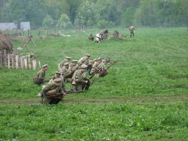 atak wojsk rosyjskich #BitwaGorlicka