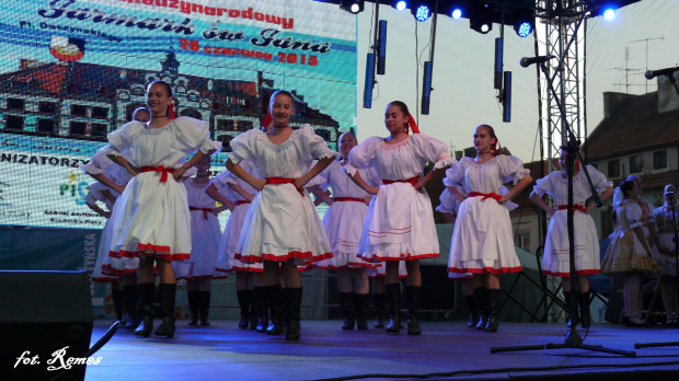 V Międzynarodowy Jarmark św. Jana - 2015- gościł zespoły folklorystyczne z Indii, Łotwy i Słowacji. Lokalni artyści to, Piska Orkiestra Dęta, Zespół Pieśni i Tańca Ziemia Piska, Zespół MY PISZANIE #Pisz