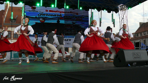 V Międzynarodowy Jarmark św. Jana - 2015- gościł zespoły folklorystyczne z Indii, Łotwy i Słowacji. Lokalni artyści to, Piska Orkiestra Dęta, Zespół Pieśni i Tańca Ziemia Piska, Zespół MY PISZANIE #Pisz