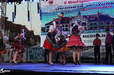 V Międzynarodowy Jarmark św. Jana - 2015- gościł zespoły folklorystyczne z Indii, Łotwy i Słowacji. Lokalni artyści to, Piska Orkiestra Dęta, Zespół Pieśni i Tańca Ziemia Piska, Zespół MY PISZANIE #Pisz